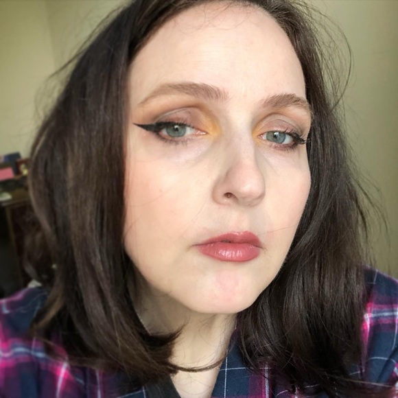 Meet your Posher, Allison - Picture 1 of 1